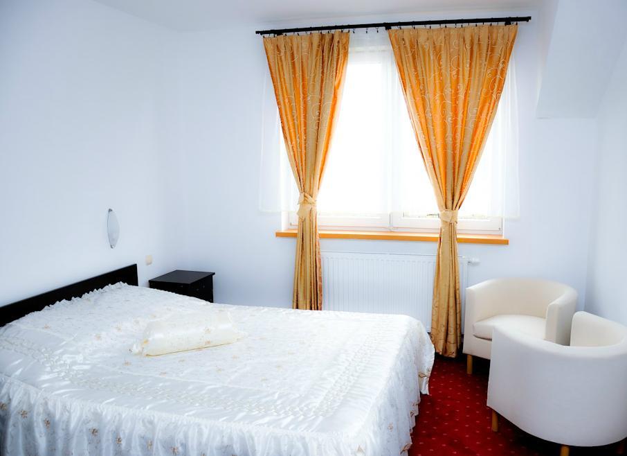 Rezydencja Lux Rewa Exterior photo